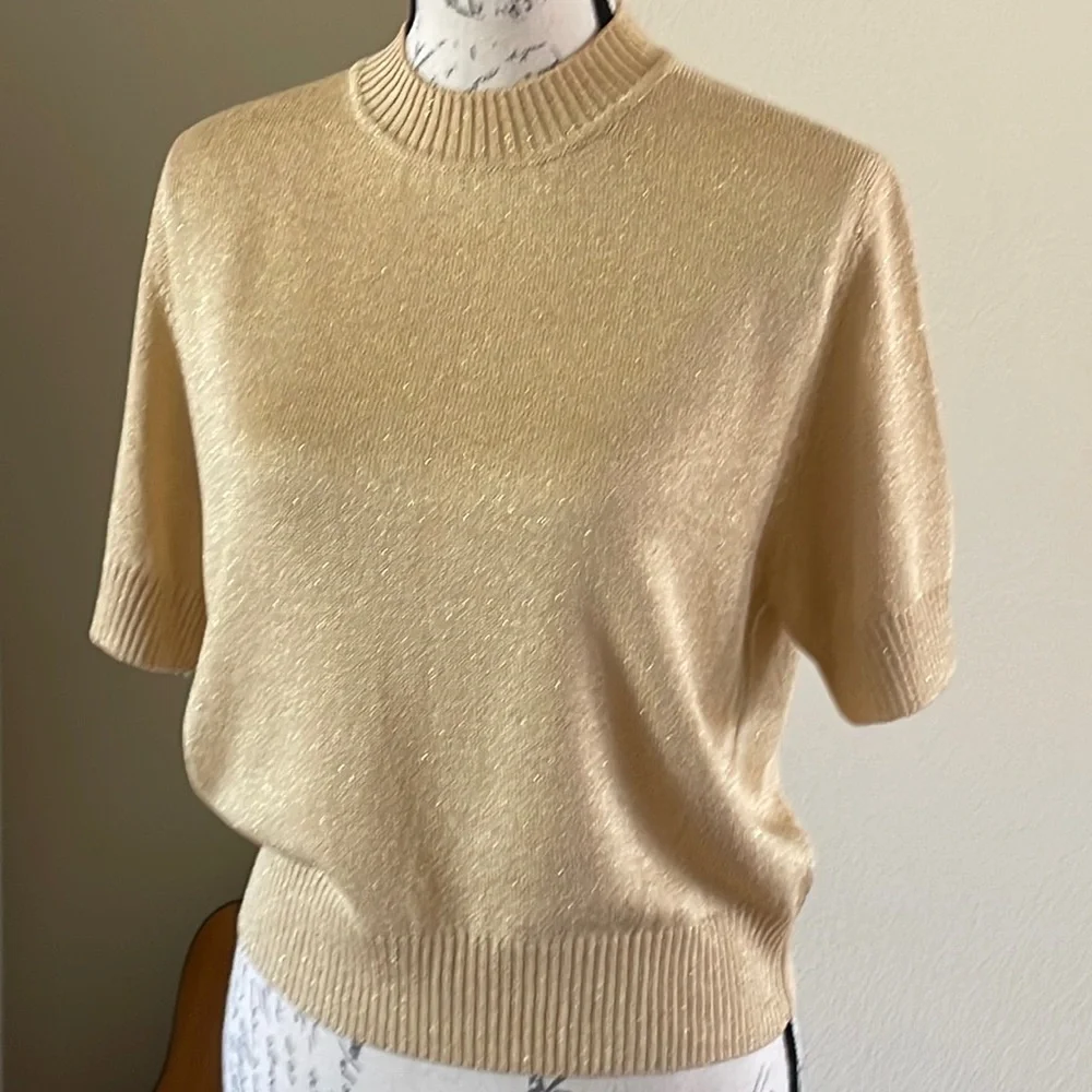ST. JOHN Gold Knit Sweater - Picture 1 of 9